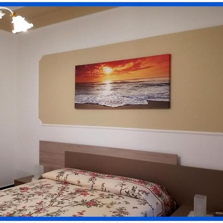 La Casa Di Anna A Due Passi Dal Mare... E Non Solo Daire Vado Ligure Dış mekan fotoğraf